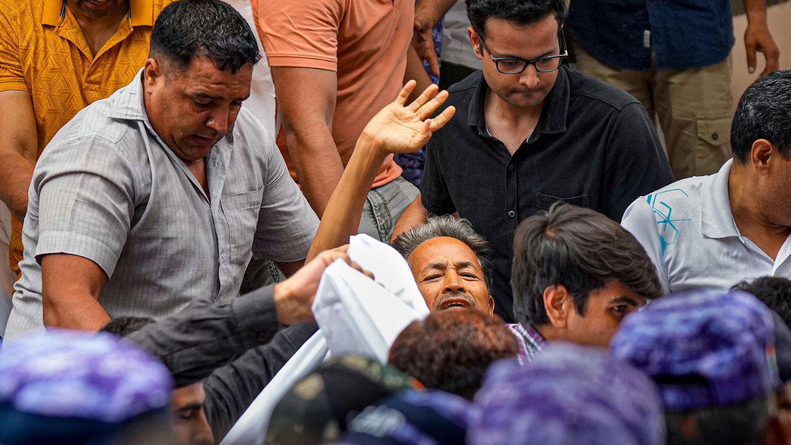 Sonam Wangchuk detained from Jantar Mantar, hospitalised on day 21 of hunger strike