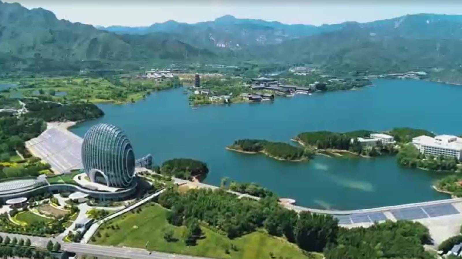 From the Great Wall to Yanqi Lake: Discovering a Beijing where history meets innovation