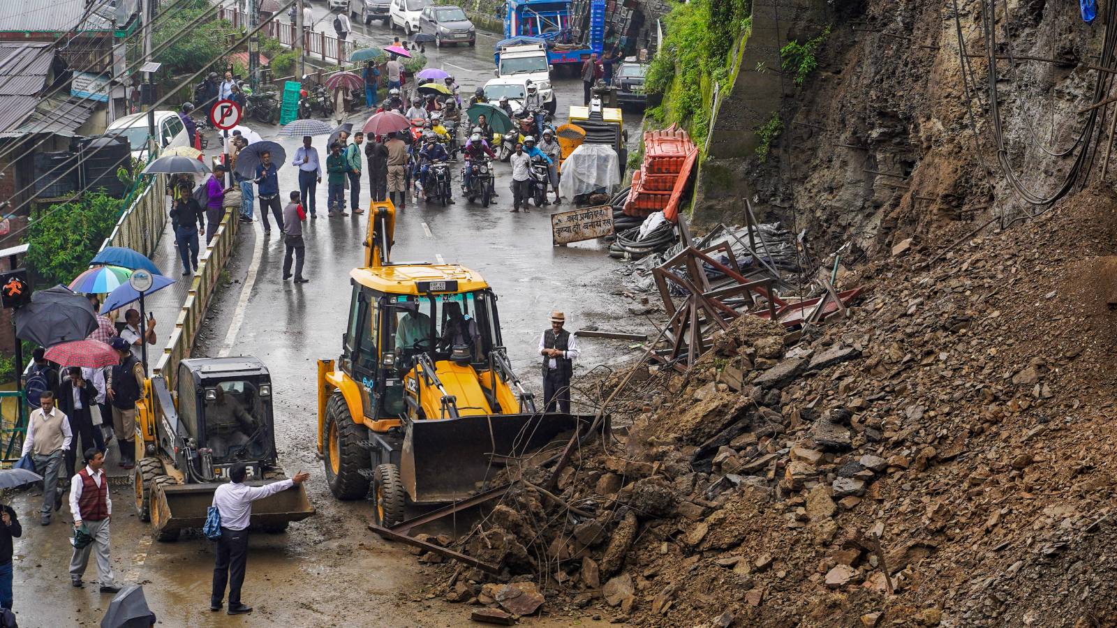 Heavy rain wreaks havoc in Himachal Pradesh, flood alert sounded
