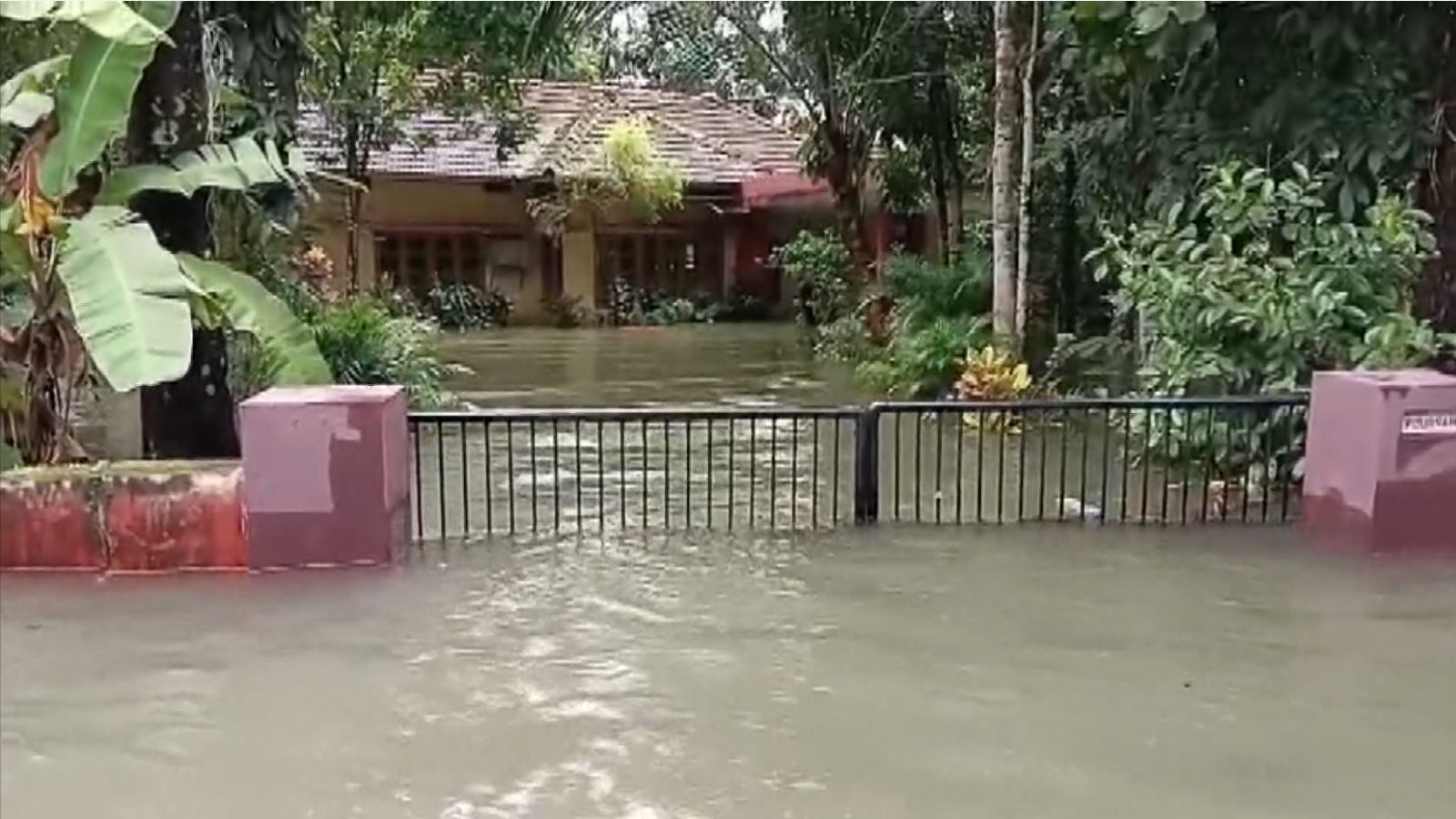 Kerala rain HIGHLIGHTS: Orange alert in five districts, holiday declared for tomorrow in several taluks
