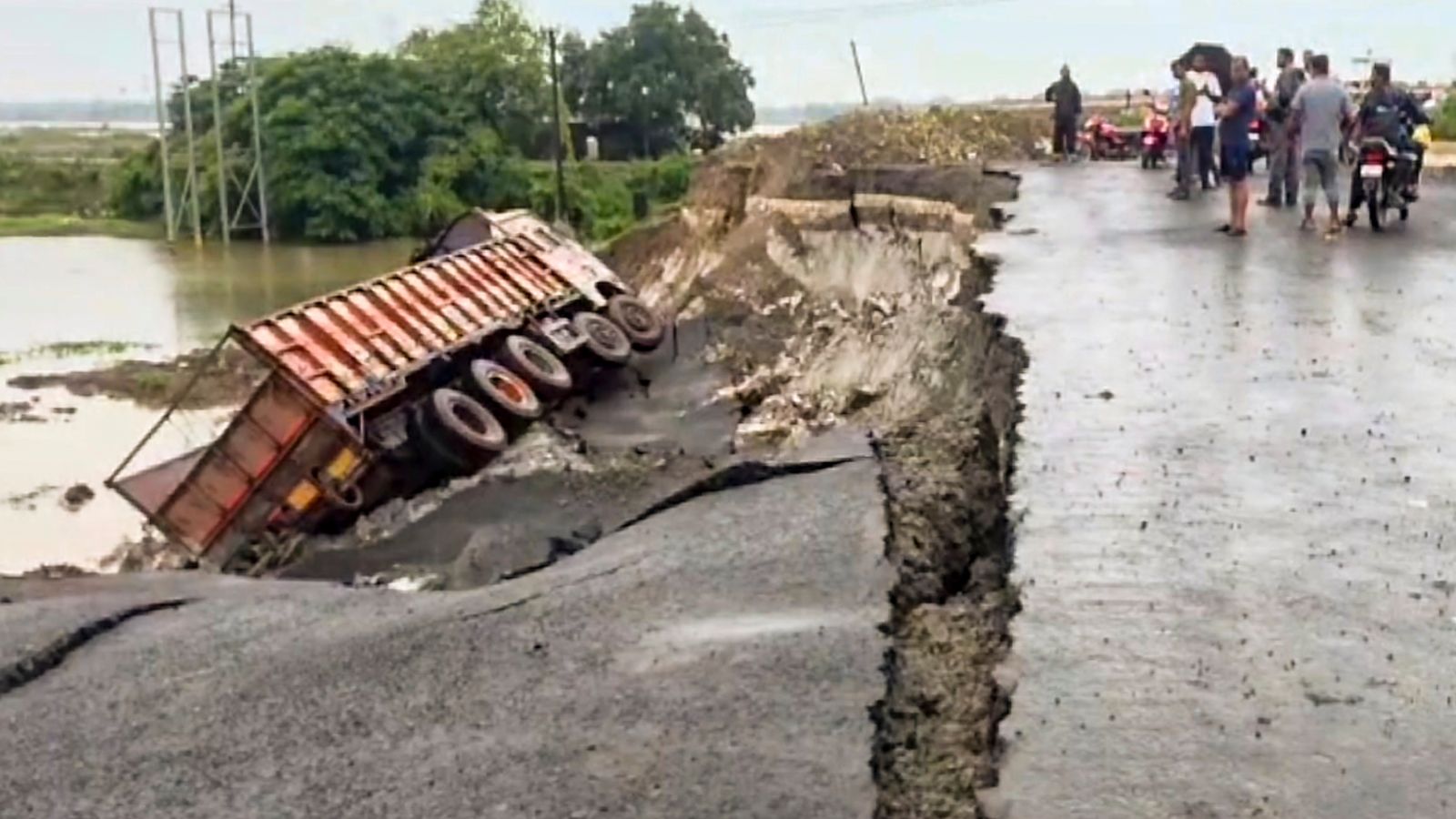 Odisha floods affect 5 lakh people, over 2.37 lakh evacuated as more rain looms
