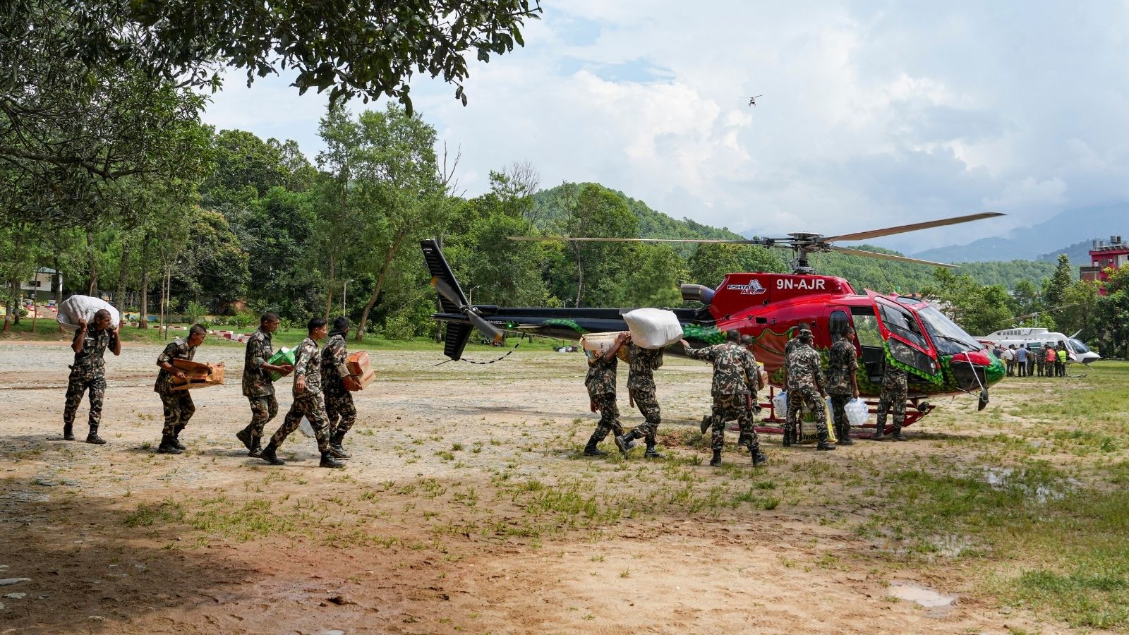 Nepal floods: Death toll reaches 675 as rescue efforts continue