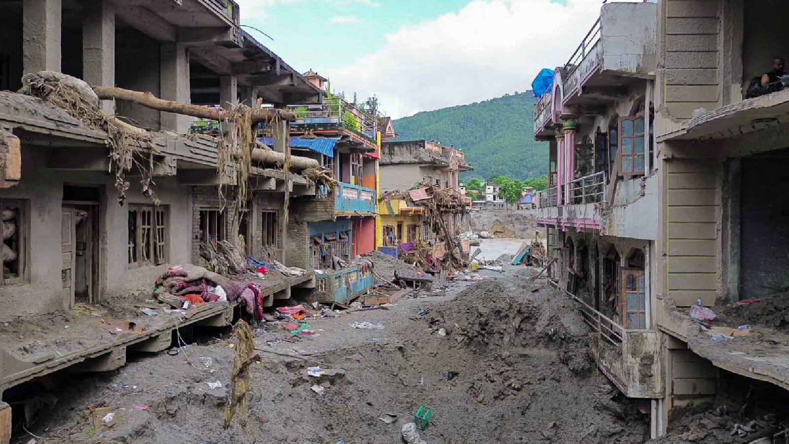 Nepal floods live: International relief efforts expand as search operations continue