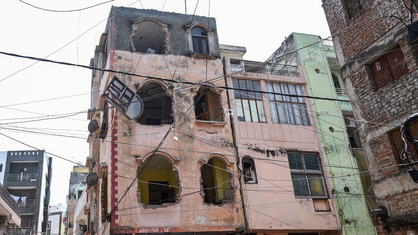 Delhi building collapse: Absconding PG operator surrenders before court
