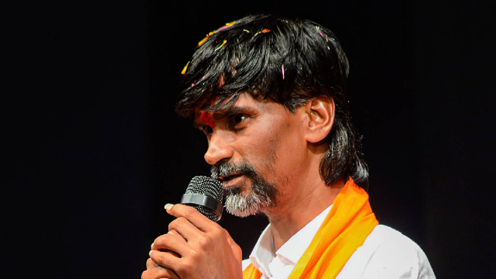 Maratha reservation demand: Jarange sets out for Mumbai despite police denial