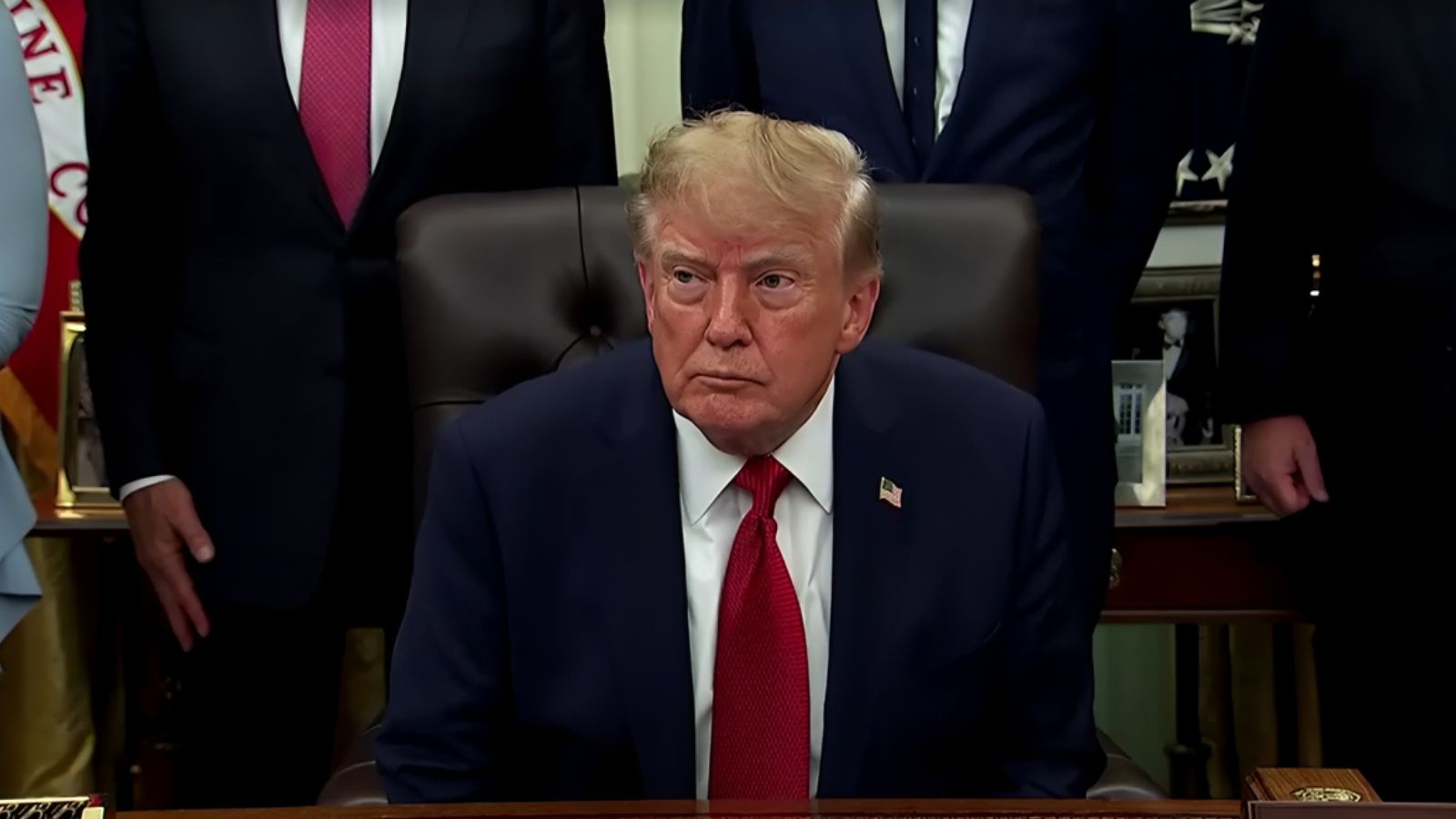Trump threatens wider White House media ban amid press backlash