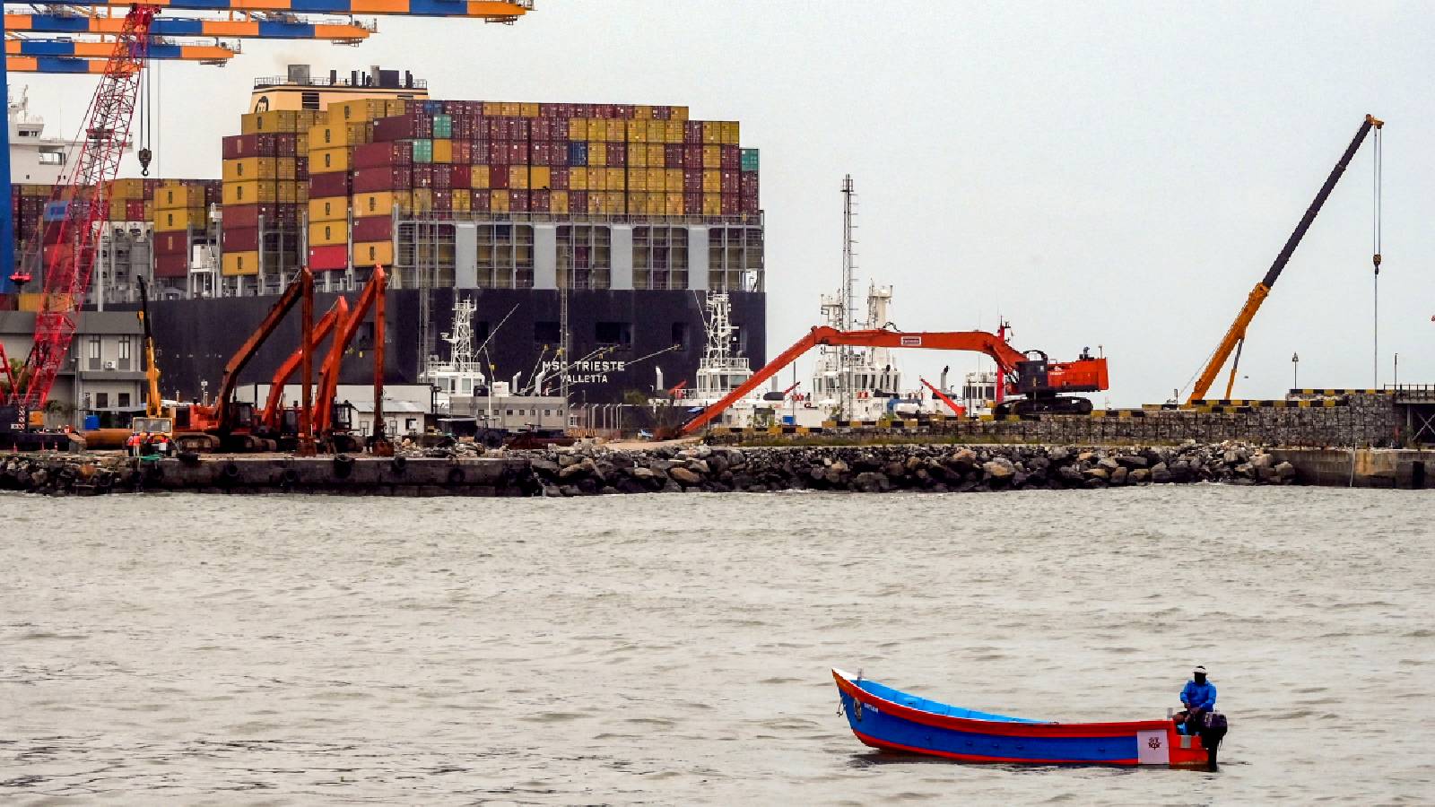 US tariff threat puts Indian exporters on edge over Russian oil purchases