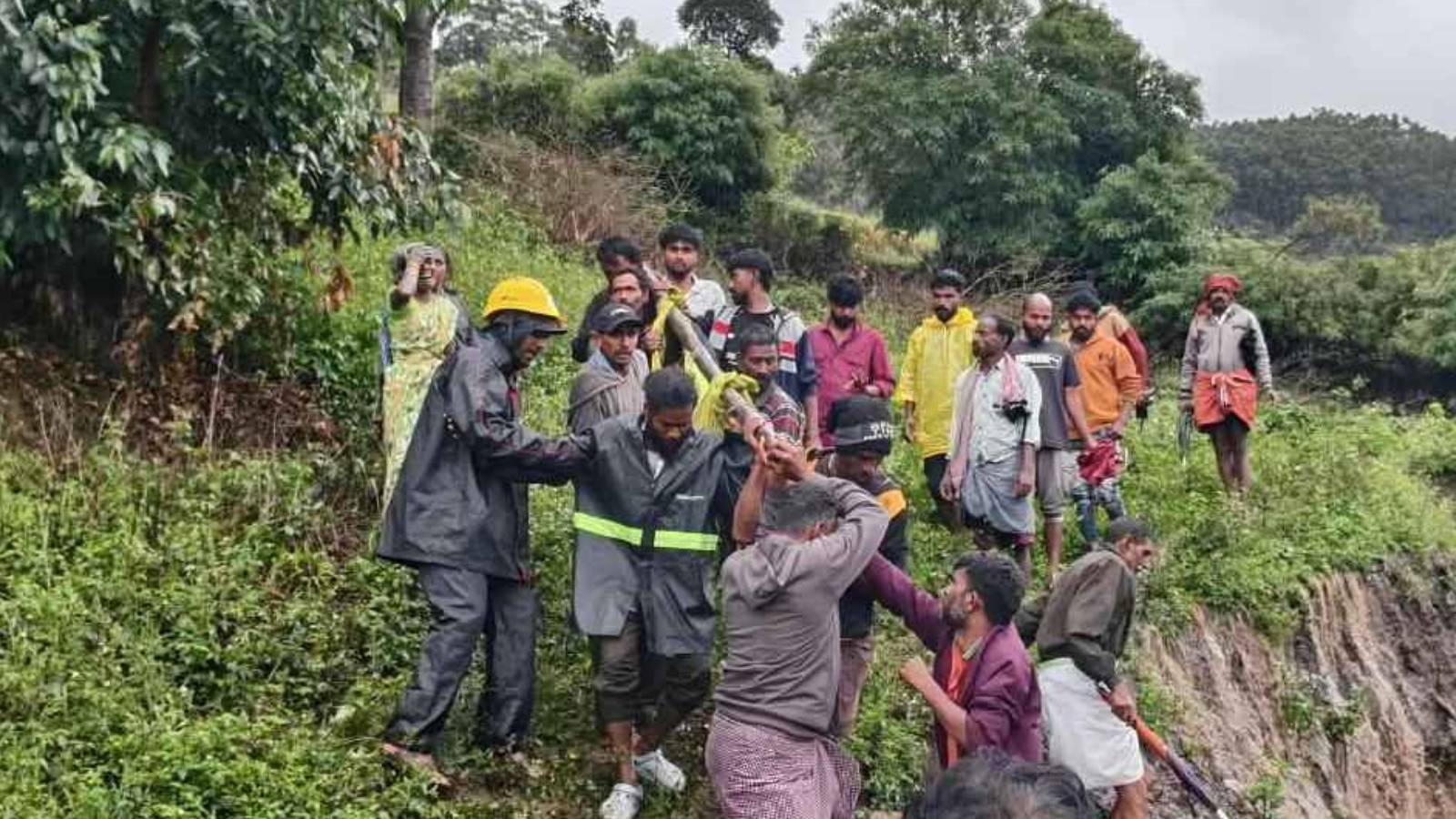 Two siblings killed, one injured in mudslide in Keralam's Idukki
