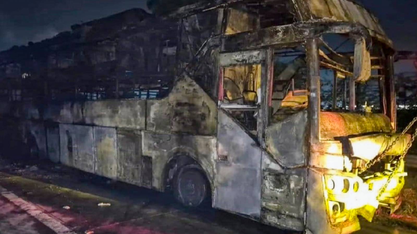 Passenger bus catches fire on Yamuna Expressway; nine reported dead