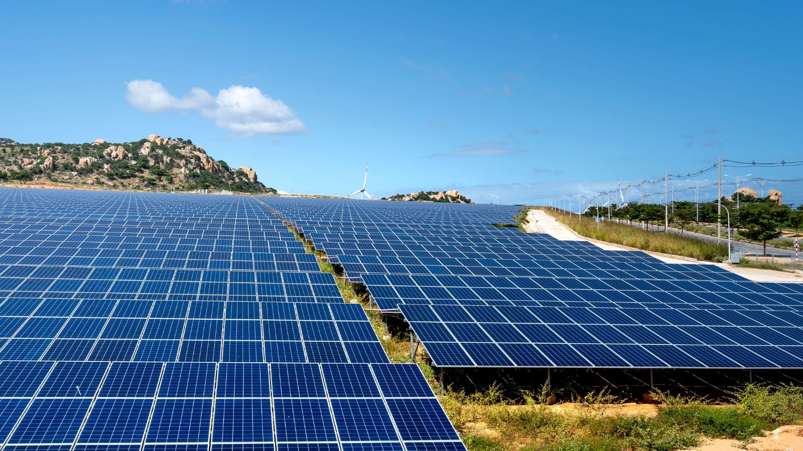 Cabinet clears Rs 1.86 lakh crore scheme for renewable power transmission