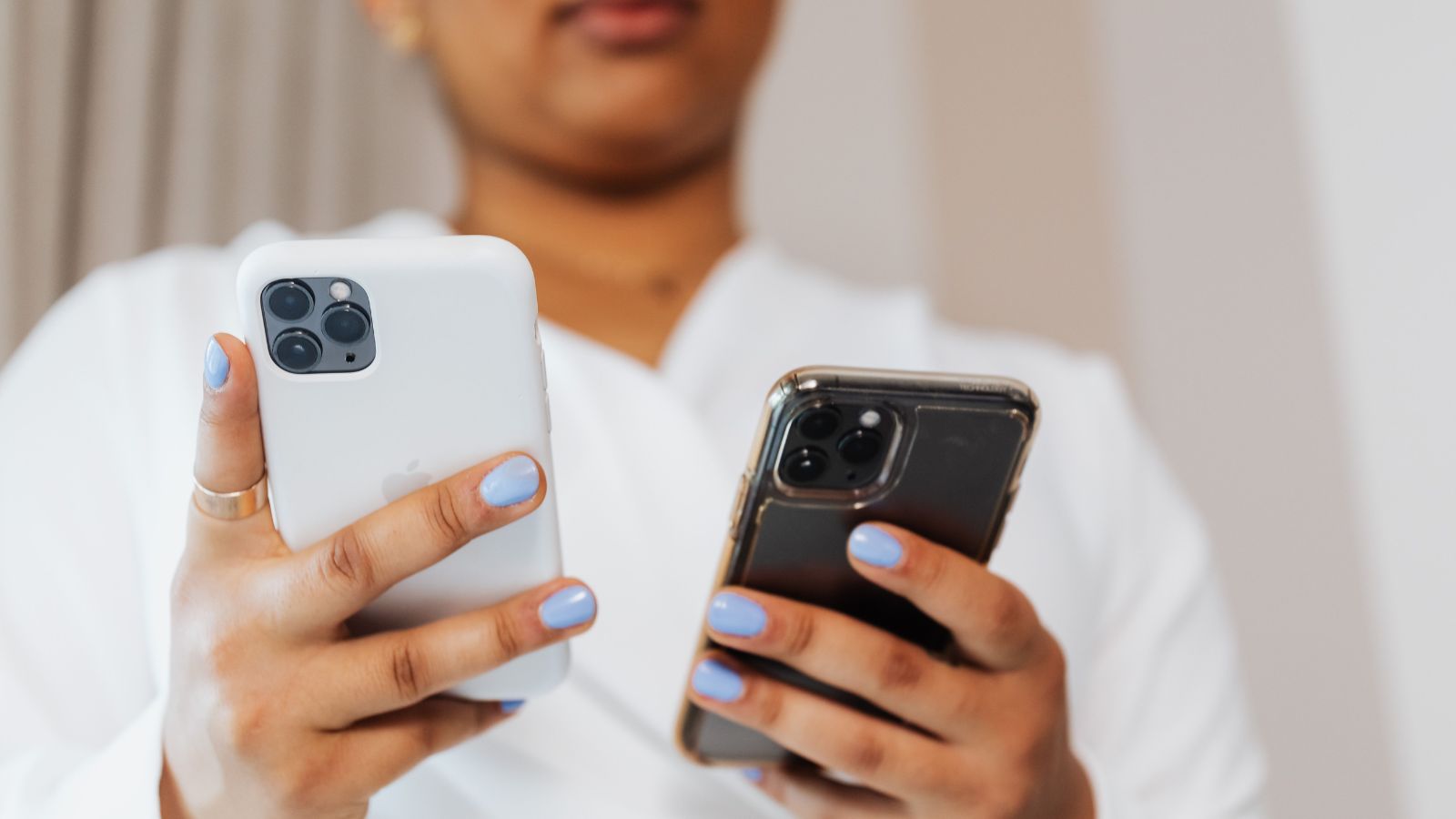 India's telecom regulator directs service providers to display mandatory recharge plans, tariff voucher
