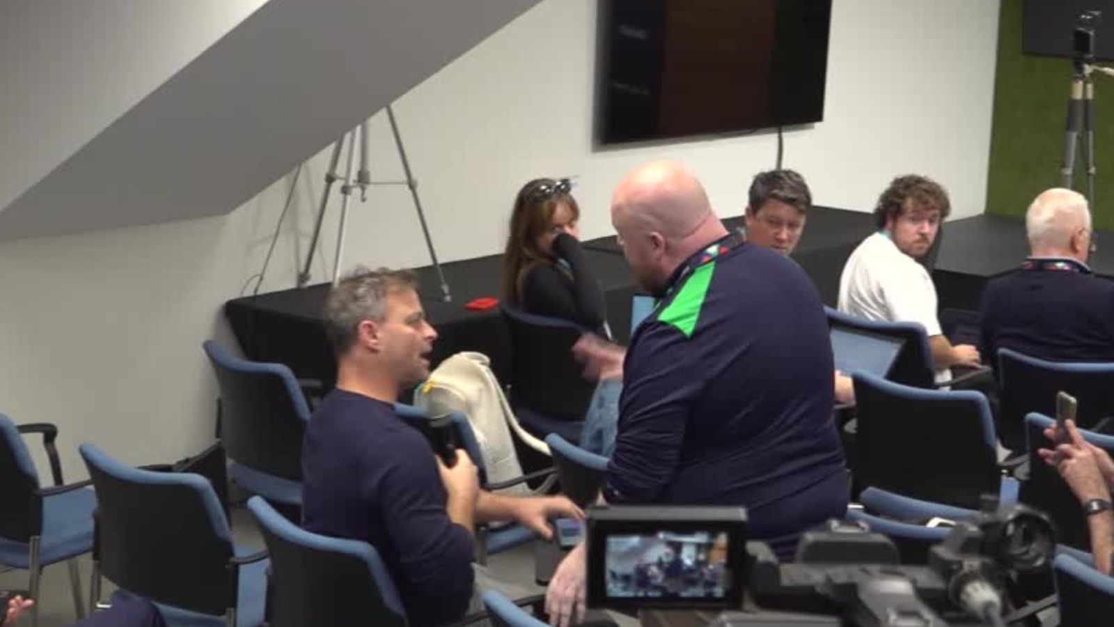 Ireland press conference cut short after questions on flydubai attack, racism