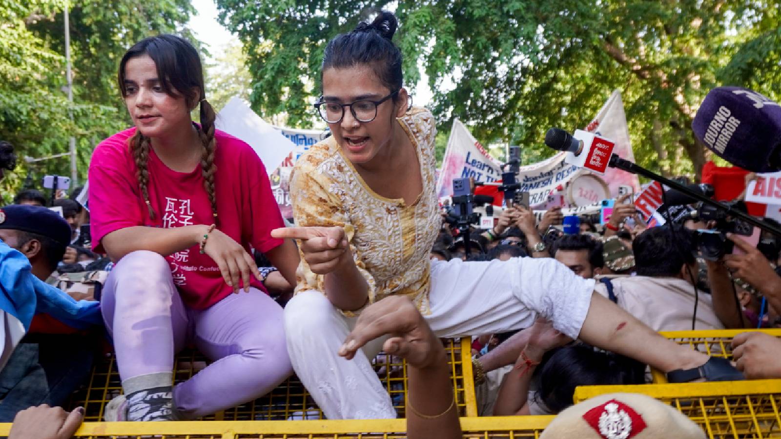 CEC row LIVE: AISA alleges Neha is taken in unauthorised vehicle; leaders extend support