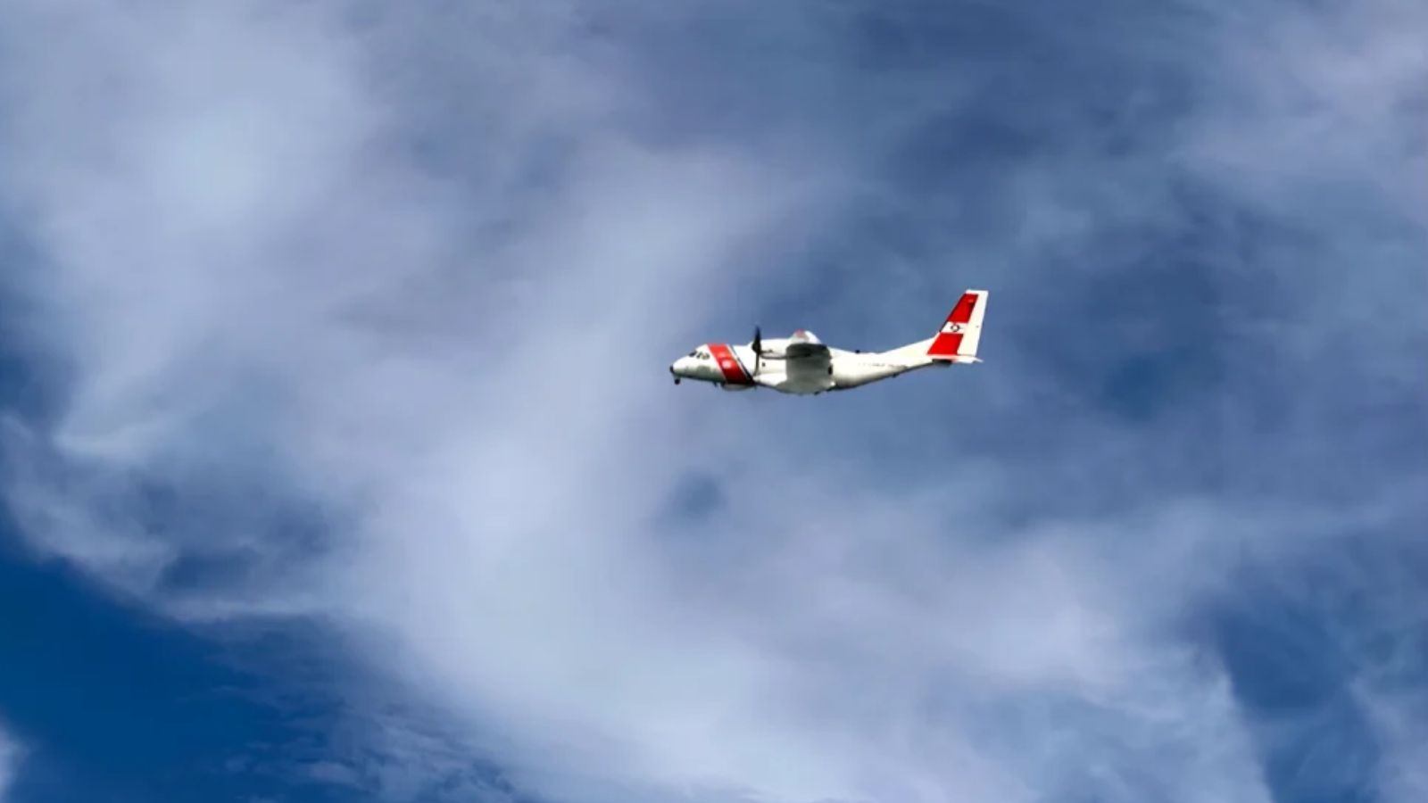 US Coast Guard ends search for six missing on medical flight