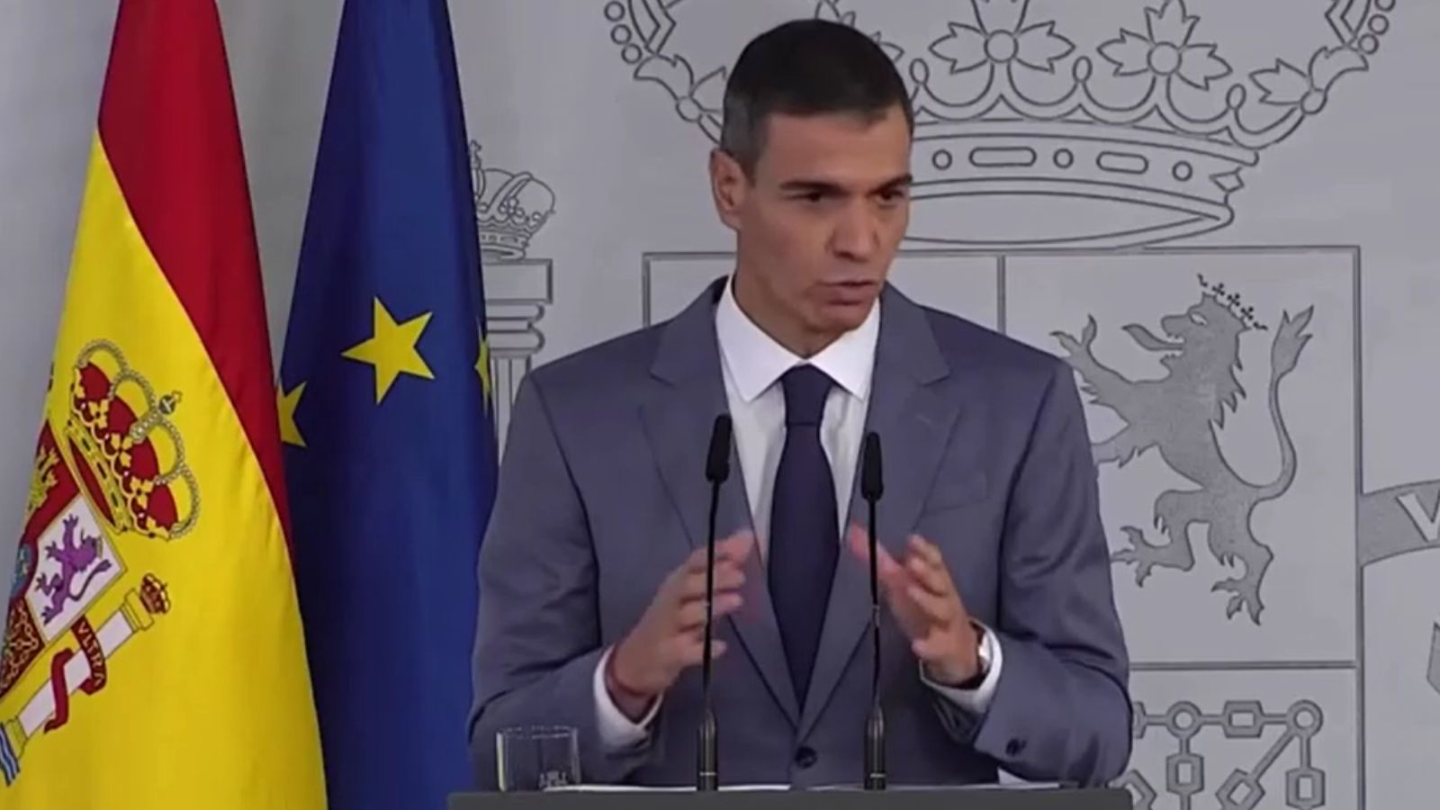 Spain approves housing decrees after parliamentary defeat triggers snap election