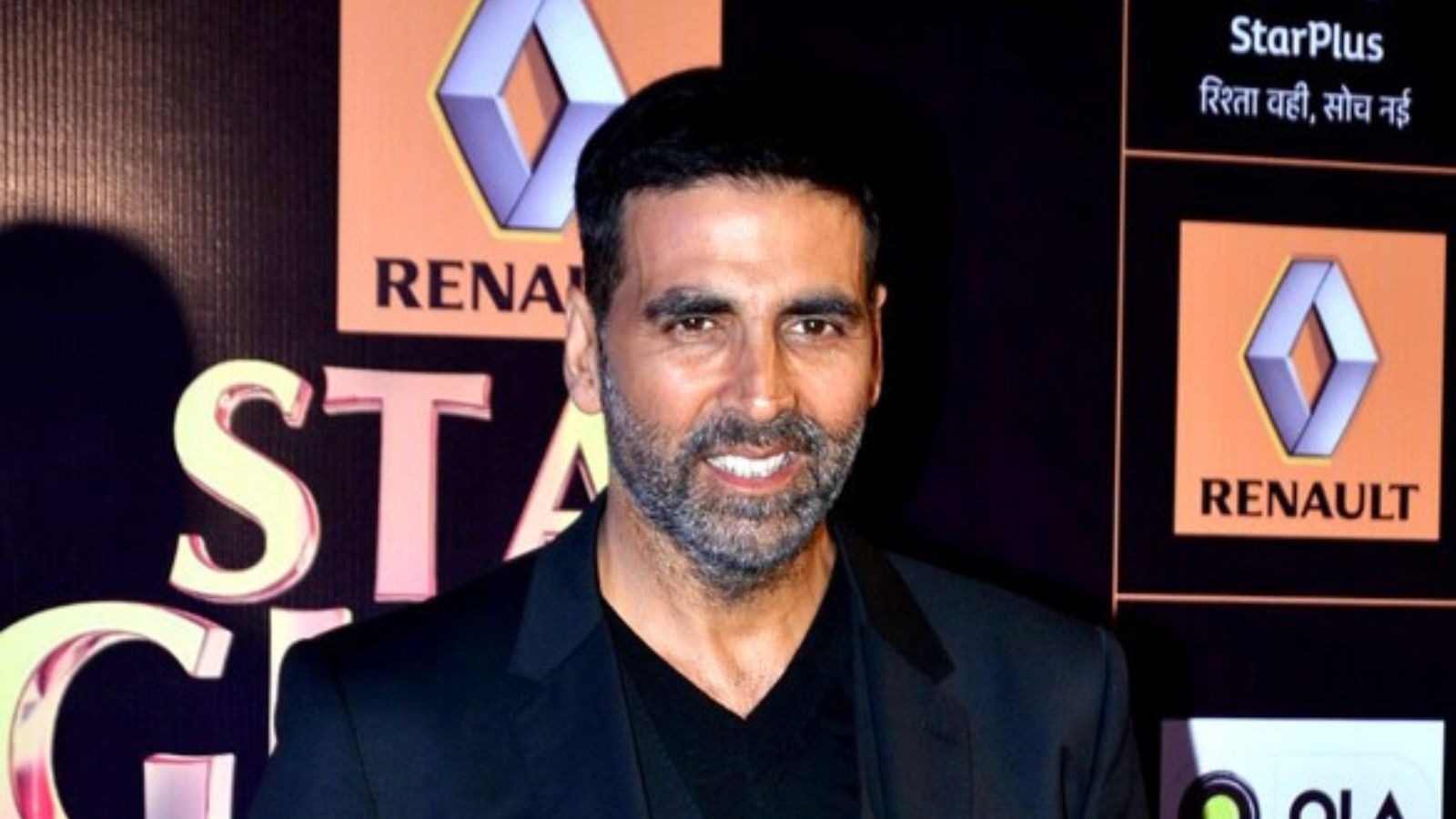 What about Akshay Kumar? asks Bhushan as Imran Khan told to leave India over CEC protest