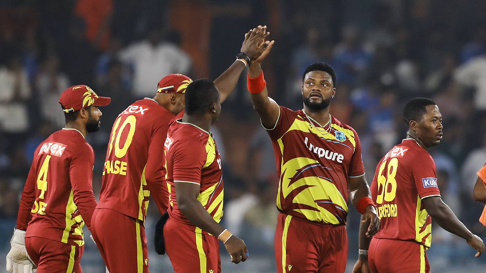 West Indies beat India by 24 runs to level T20I series 2-2