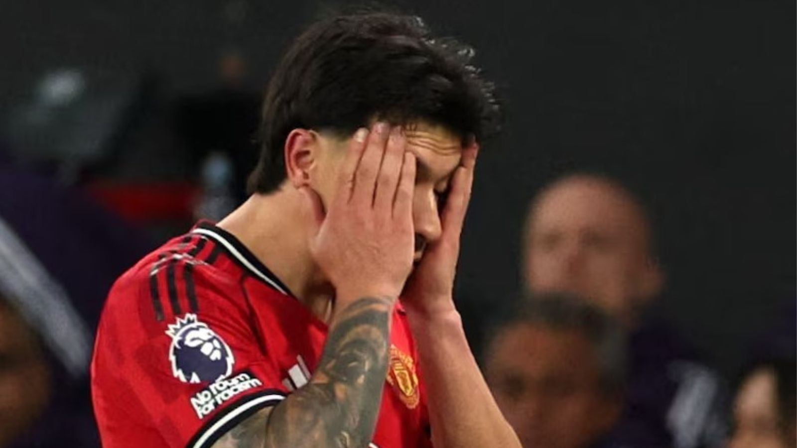 Lisandro Martinez apologises for outburst after talks with Man United officials