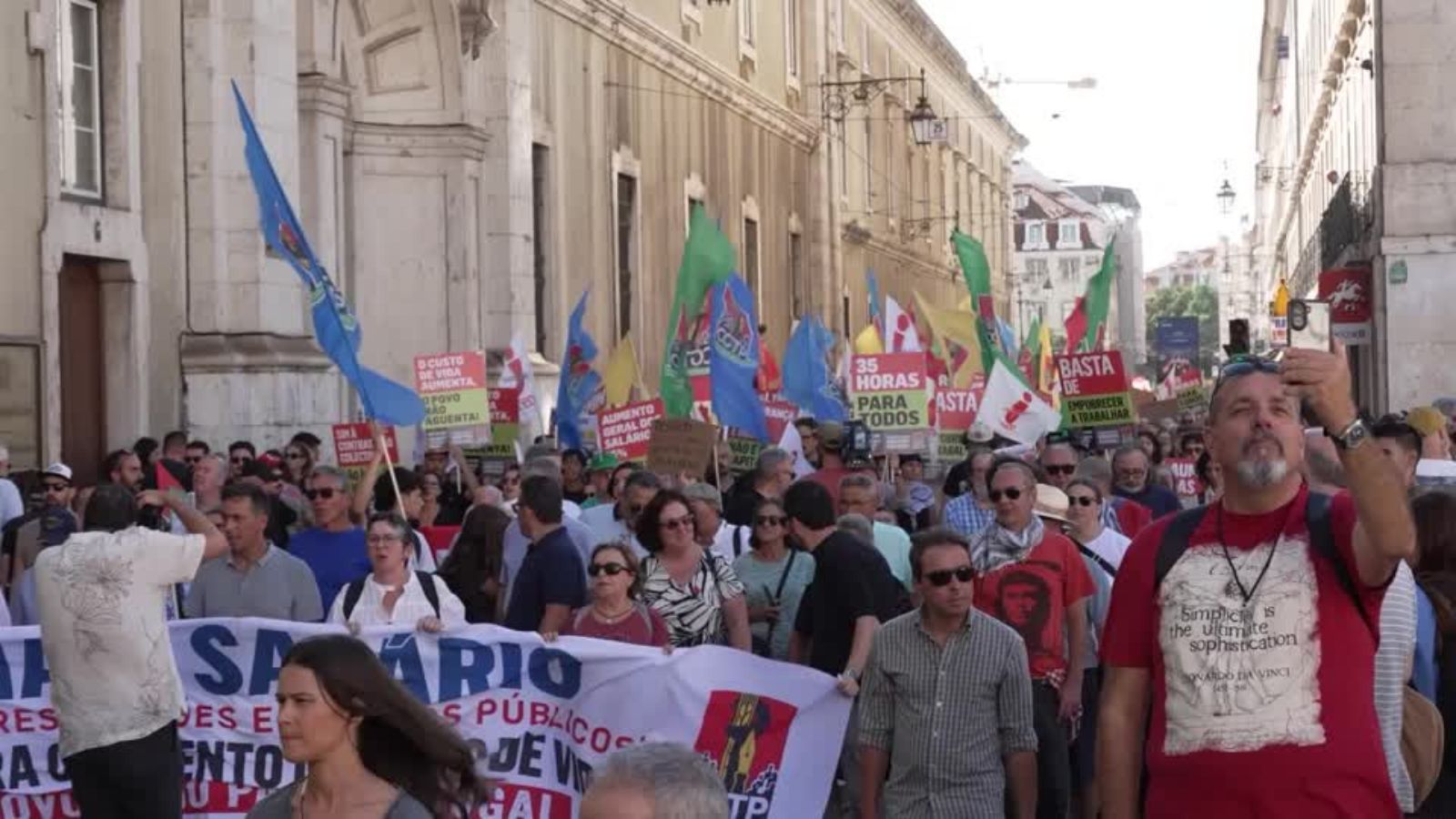 Visuals from protesters on streets in Spain. Photo: Screengrab/Reuters