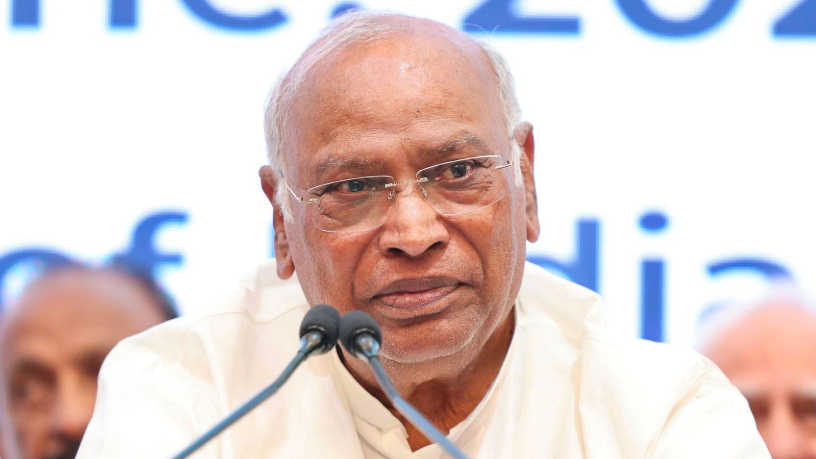 Kharge says INDIA bloc will consider traders’ request to defer Delhi rally