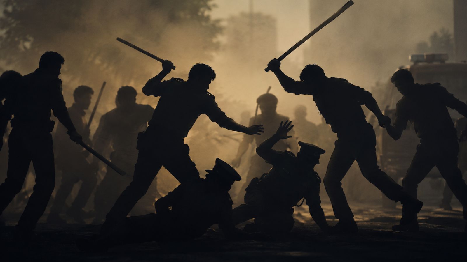 Six cops injured as mob attacks police team in Maharashtra’s Hingoli during arrest bid