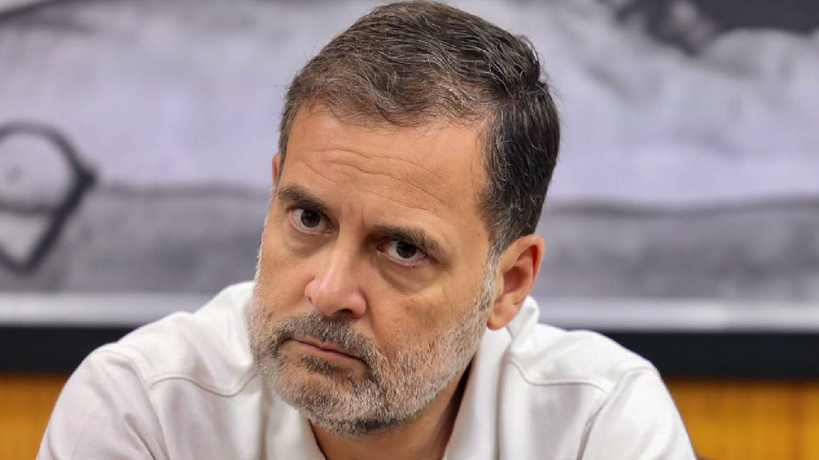 Rahul Gandhi, Sonia Gandhi pay tribute to Indira Gandhi on 42nd death anniversary