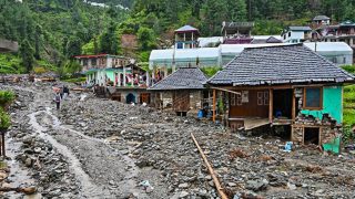 Torrential rain shuts 185 Himachal roads; Met issues orange alert for heavy rain in state