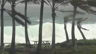 Hurricane Lala hits Hawaii with heavy rain, strong winds and flooding