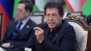 Shehbaz Sharif urges Imran Khan’s PTI to call off march, offers talks