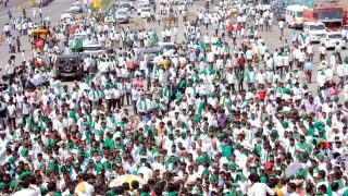Mumbai-Bengaluru Highway traffic hit by farmers’ protest; police ask Google Maps to flag closure