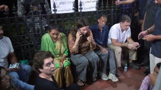 Rahul Gandhi meets Ankita Bhandari’s parents protesting at India Gate