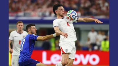 England overcome Croatia as Kane matches World Cup scoring record