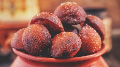Traditional Kerala unniyappam: Soft and crispy sweet rice fritters