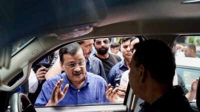 Kejriwal visits Delhi petrol pump, interacts with consumers over E20 fuel concerns