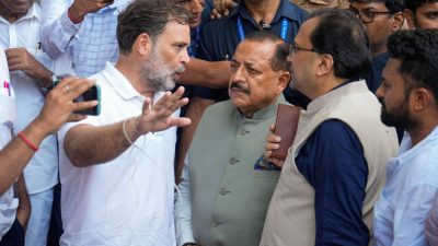 Union Govt slams Congress protest; says ready to discuss NEET issue, CJP protest in parliament