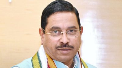 Pralhad Joshi takes charge as India Education Minister