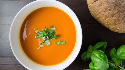 How to make this comforting tomato soup at home