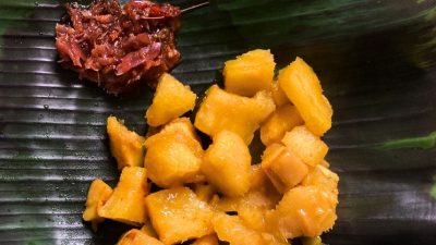 Tapioca paired with a fiery bird's-eye chilly chutney