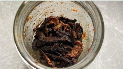 Tired of having the same pickle? Try this tangy dry bilimbi and gooseberry version