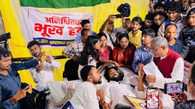 Jharkhand exam irregularities protest enters 13th day with six on fast; issue to rock Assembly