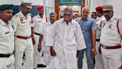 Puducherry CM Rangasamy pushes for statehood, says UT cannot remain without powers