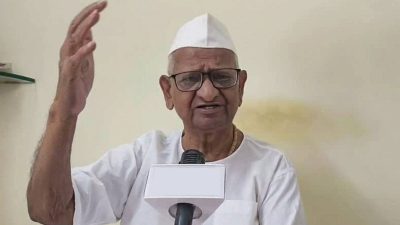 Activist Anna Hazare hospitalised in Mumbai