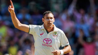 SA vs AUS 2nd Test: Boland takes four wickets as hosts South Africa stumble to 97/5 on rain-hit Day 2