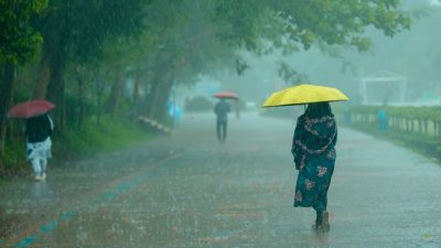 IMD warns of very heavy rain in five Keralam districts