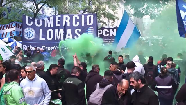 Argentine unions warn of industrial job losses under Milei