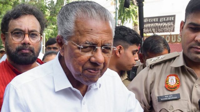 ED pastes summons at Pinarayi Vijayan’s residence in CMRL case