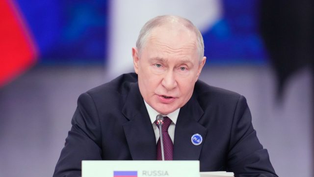 Finland, Norway leaders urge Putin to end Ukraine war ahead of peace talks